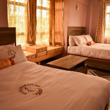 Good Putt Hotel Nakuru Exteriör bild