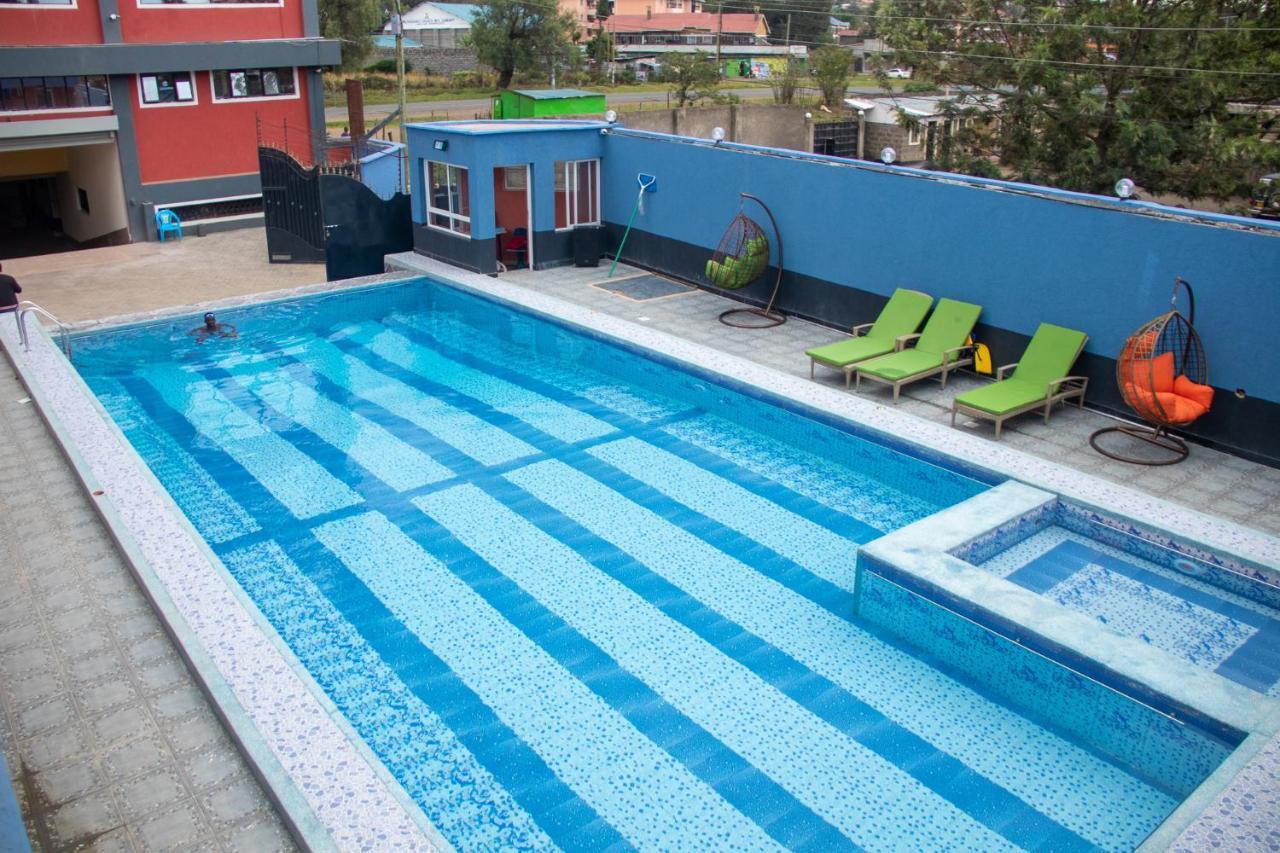 Good Putt Hotel Nakuru Exteriör bild